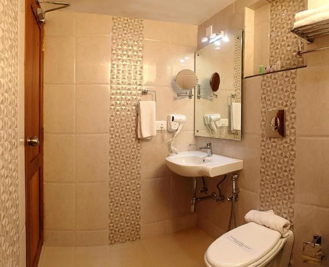 Hotel Vishnu Inn Guruvayur